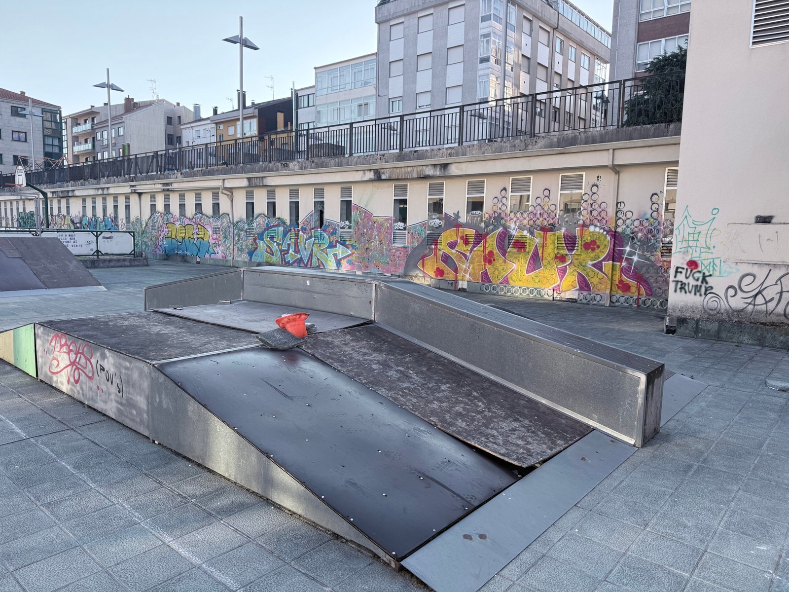 Alba Forno urxe unha solución ante o abandono da Praza Europa e alerta do perigo nas zonas de skate